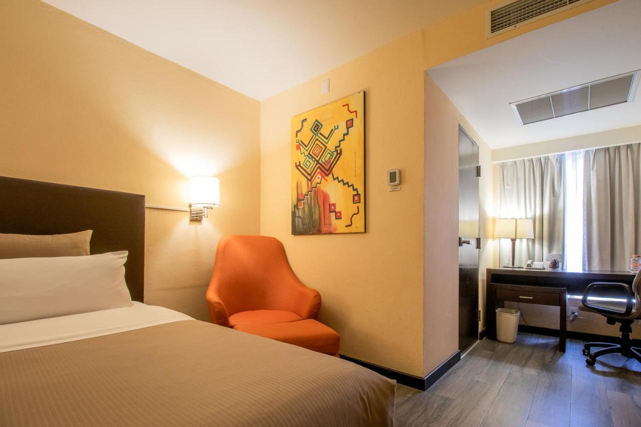 Hotel Rocaval San Cristóbal de Las Casas Esterno foto