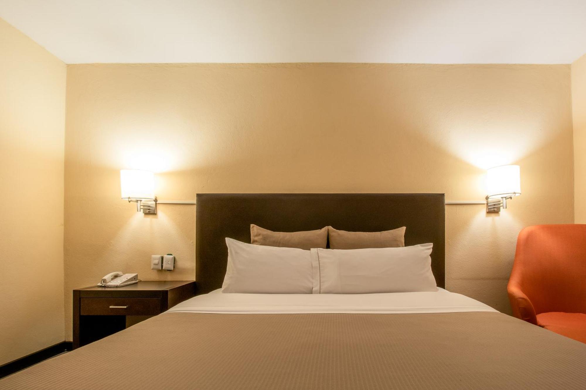 Hotel Rocaval San Cristóbal de Las Casas Esterno foto